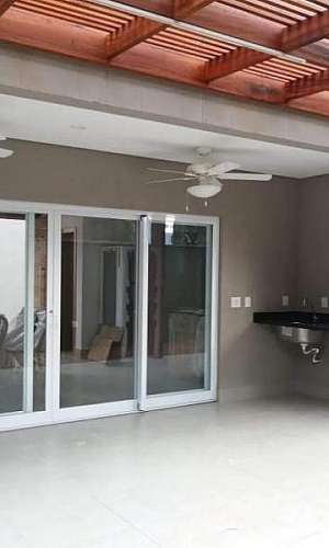 Porta de Alumínio com Vidro Porta de Alumínio com Vidro